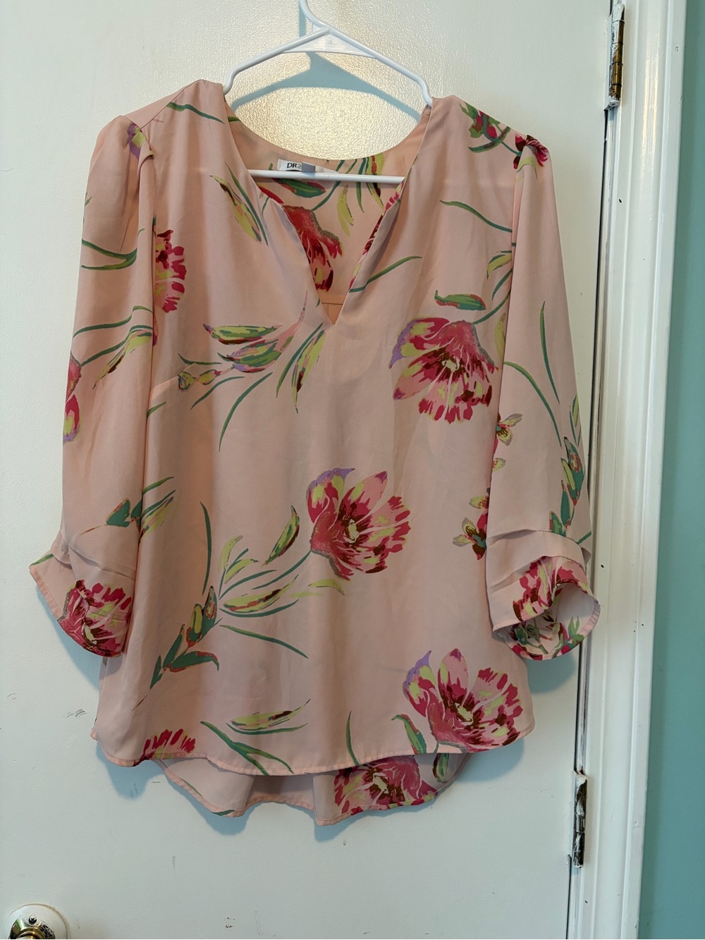 DR2 Blush Pink Floral V-Neck Blouse